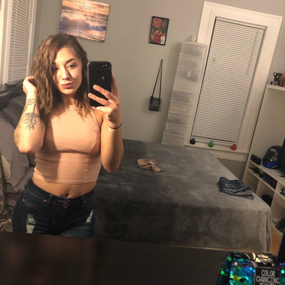 Crop top